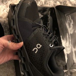 On Cloudstratus running shoes women’s 8